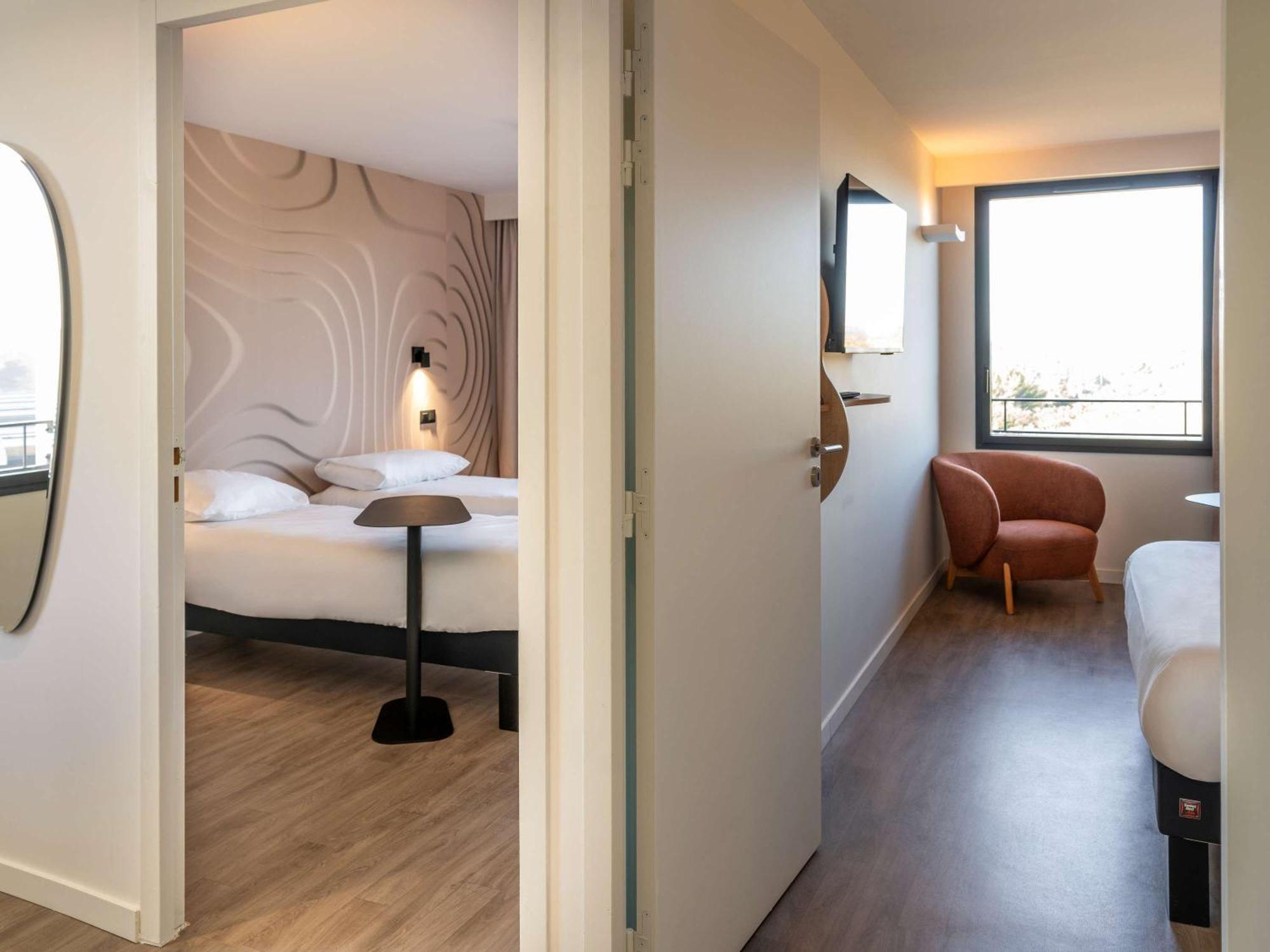 Ibis Styles Cabries Aix-En-Provence Tgv Hotel Exterior foto
