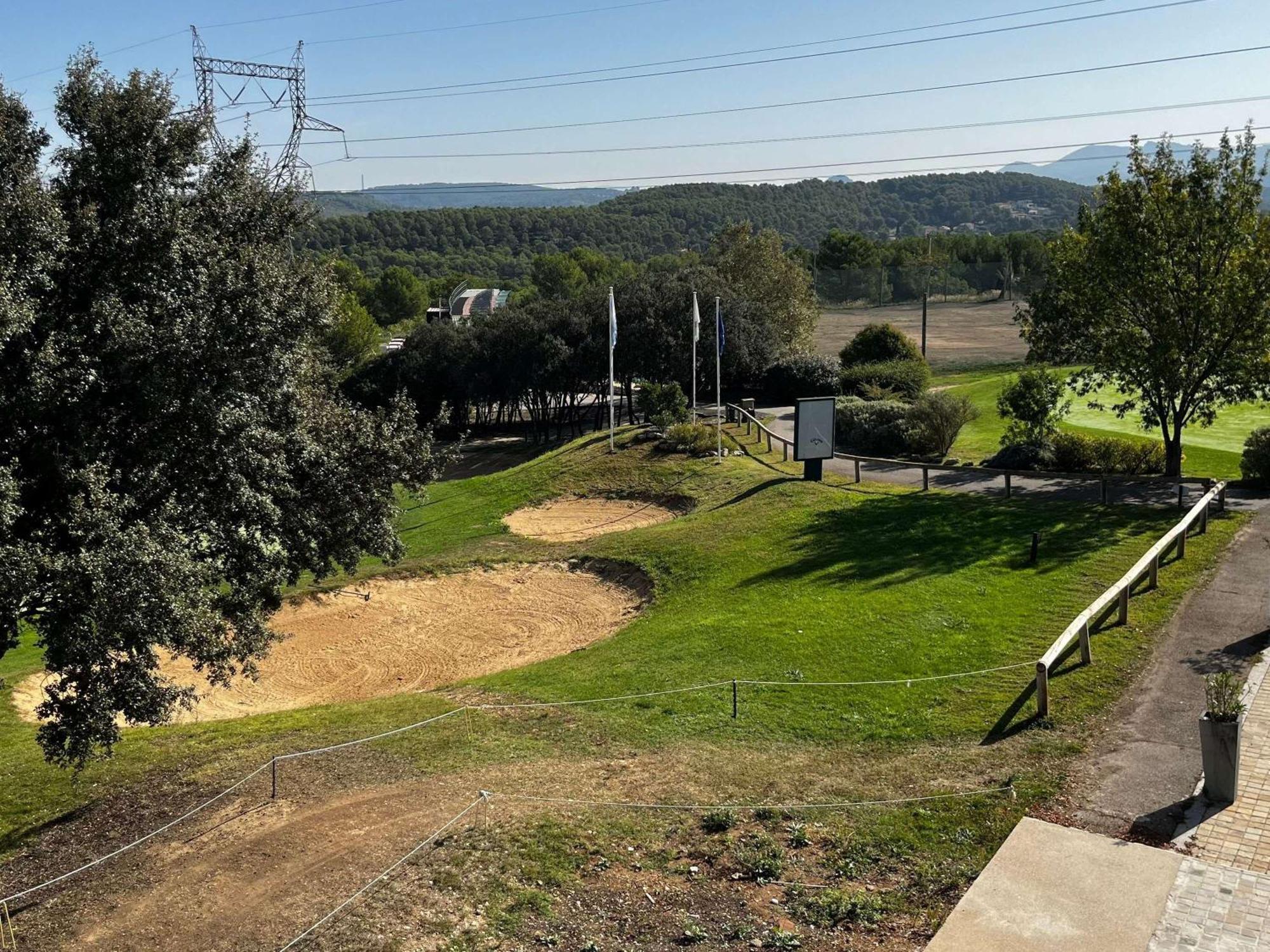 Ibis Styles Cabries Aix-En-Provence Tgv Hotel Exterior foto