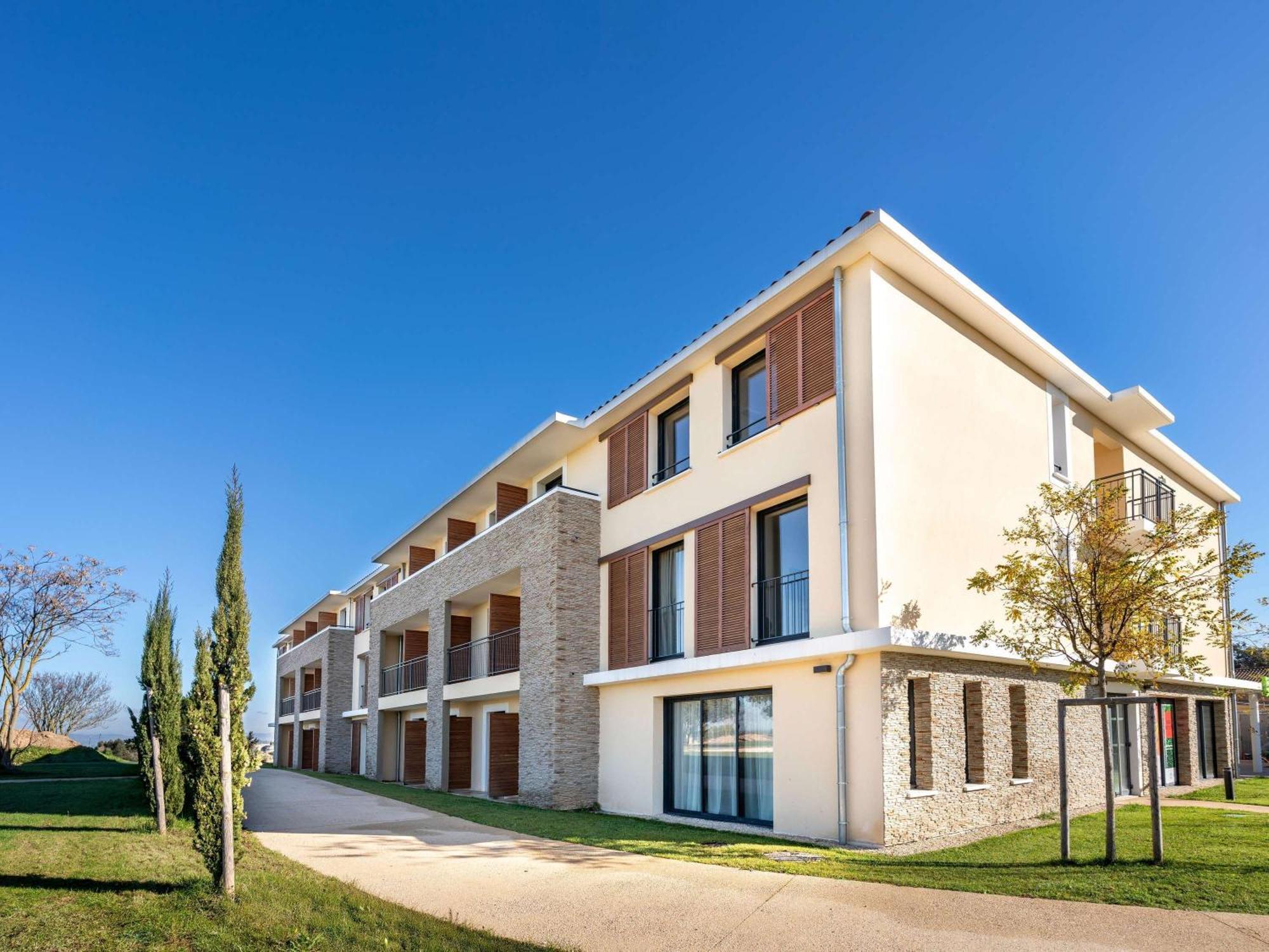 Ibis Styles Cabries Aix-En-Provence Tgv Hotel Exterior foto